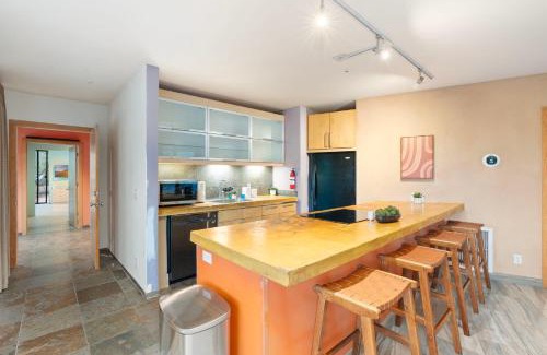 West Sedona Villa | NEW! 1 Acre West Sedona Estate Spa Game Room Stunning View Direct Trail Access!