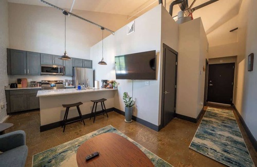 Buchanan Apartamento | New 1 Bedroom Apartment: Brewery| River| Downtown