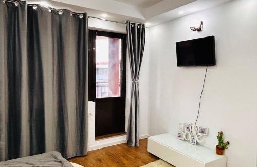 Voluntari Apartamento | NEW 1BR Apartment w Parking and Fast Wi-fi