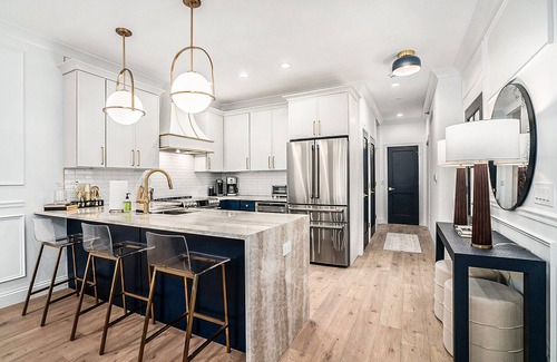 Northeast South Bend Condominio | New 1st floor condo - 7 Block Walk to Notre Dame - Sleeps 8