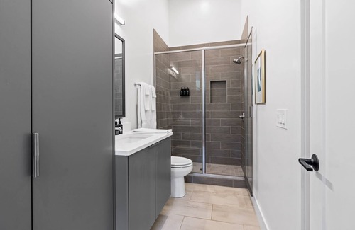 Virginia Highland Apartamento | New 1x1 Apt. in the heart of VA Highlands!
