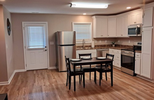Manchester Apartamento | New 2-bedroom apartment in the heart of Manchester close to I-24.
