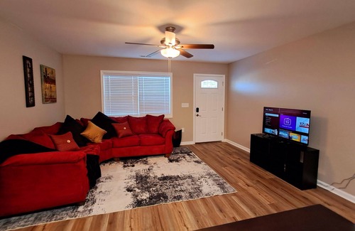 Manchester Apartamento | New 2-bedroom apartment in the heart of Manchester close to I-24.