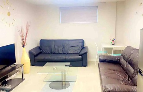 Fort Gary Casa | New 2 bedroom basement suite