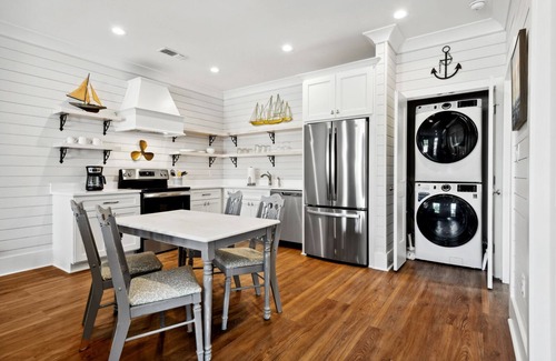 Bay St Louis Casa | New 2 Bedroom Beach Rental in downtown Bay St Louis