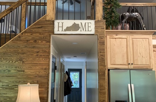 Drake Casa | New 2-bedroom "Kentucky Country" vacation home 10 minutes from Bowling Green