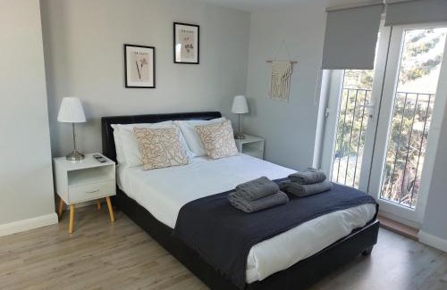 Ashford Casa | NEW 2 bedrooms with private ensuite bathrooms near Heathrow