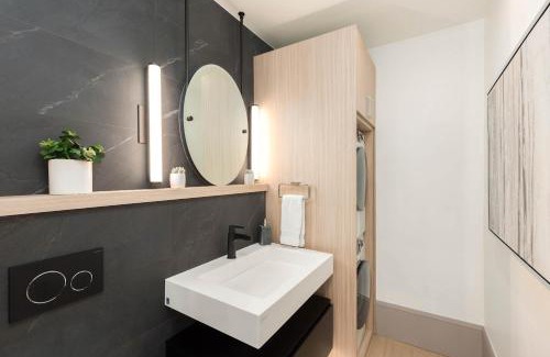 Aspen Casa | New 2 BR 2 and a half Bath - Luxurious Aspen Mountain Modern!