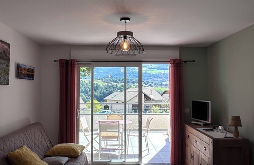 Embrun Apartamento | NEW 2 person apartment Embrun in quiet residence