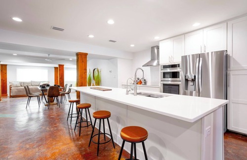 Fairhope Casa | New 2024 Waterfront Duplex - Private Modern Retreat - Groups