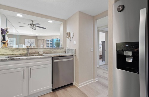 Briarcliffe Acres Condominio | New 2025! Beautifully Decorated, Remodeled Kitchen & Baths, King/Queen/Queen!