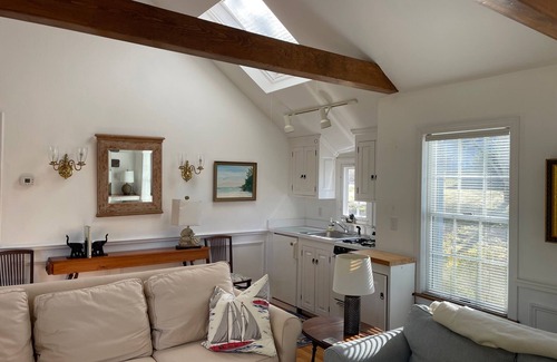 East Harwich Cabina | NEW 2025! Family friendly cabin in Harwich, water peek & walk to private beach