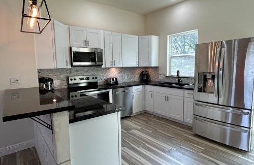 Canyon Lake Casa | New 2025 Modern 3BR Retreat