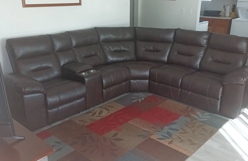Kenai Apartamento | FREE CAR RENTAL INCLUDED! Minutes from Kenai River. 2 bed 1 bath.