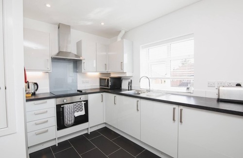 Didcot Apartamento | NEW 2BD Pontact Flat in the Heart of Didcot