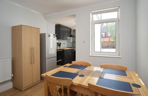Loughborough Casa | NEW 2BD Victorian Terraced House Loughborough