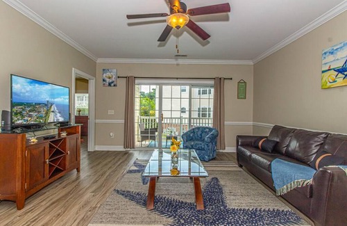 Central Myrtle Beach Apartamento | NEW 2BR 2BA Beachy Golf Villa Near Beach