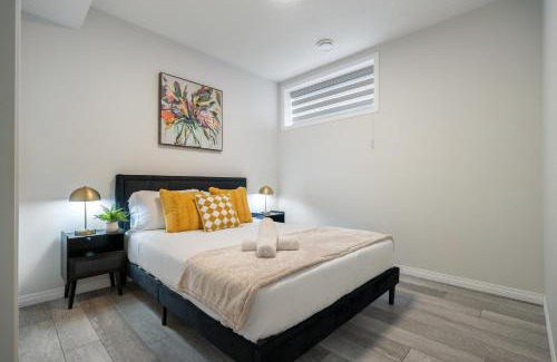 Southeast Calgary Casa | NEW! 2BR Private Suite SE Calgary - FREE Banff Pass, Netflix, Parking!