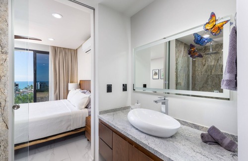 Parque Las Palmas Condominio | New 3 bed/2 bath Quadrant condo Bucerias
