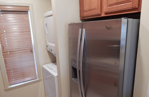 Branson West Condominio | Nueva 3 Dormitorio 3 Baño Walk En StoneBridge Condo cerca de Silver Dollar City
