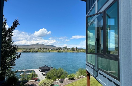 Polson Condominio | New! 3-bedroom lake-front condo on Flathead Lake