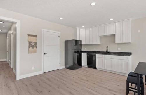 Lava Hot Springs Apartamento | New 3-bedroom in delightful Lava Hot Springs. Bottom unit.