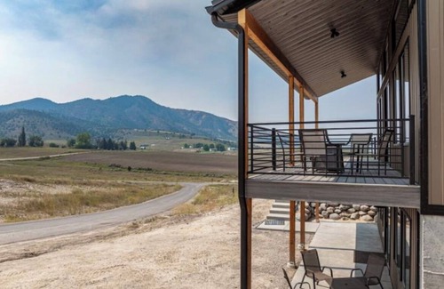 Lava Hot Springs Apartamento | New 3-bedroom in delightful Lava Hot Springs. Bottom unit.