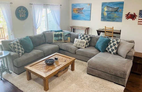 Charleston County Casa | New 3 BR Townhouse, 2 miles from Downtown Folly
