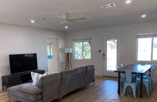 Spicewood Casa | NEW 3BDRM Lake Front Home|2Acres
