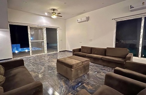 Sushant Lok Otro | New 3bhk Farmhouse with Pool n V.big hall 4 parties