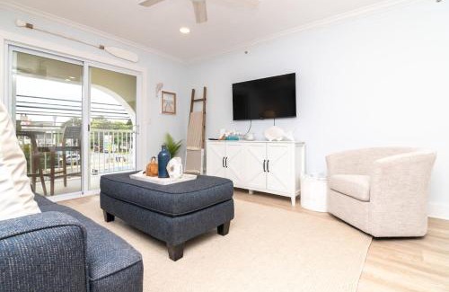 Dewey Beach Casa | NEW 3BR-3BA Beach Block with Parking