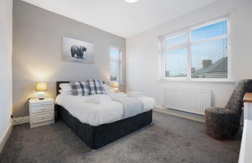 Darlington Casa | NEW! 3BR in Haughton Road