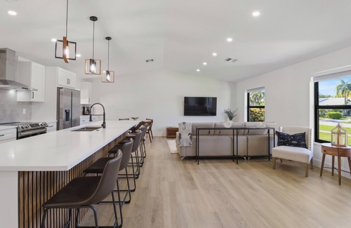 Deerfield Beach Casa | NEW 3BR Retreat w/Pool, BBQ & 10 min to the Beach.