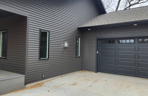 Nekoosa Casa | New 4-bdrm house Sand Valley/Lake Arrowhead area. 5 min from world class golf.