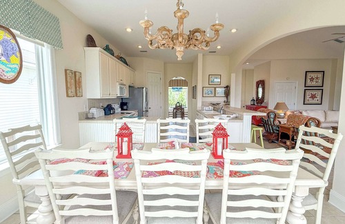 Plantation Casa | New 4 bedroom- St. George Island Pet Freindly