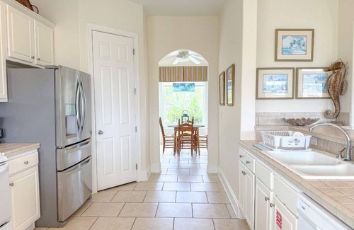 Plantation Casa | New 4 bedroom- St. George Island Pet Freindly