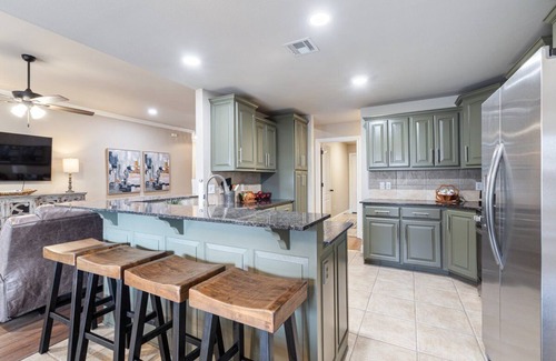 Rogers Casa | New! 4-Bedroom Home Near Pinnacle Hills Mall, AMP, & Trailhead! Great Location!