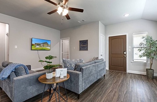 Greenville Casa | NEW! ✨ 4BD 2BA Cheerful Brand New Build! 🆕