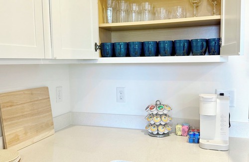 Stillwater Casa | New 4BR Home – Sleeps 8 + Family-Friendly + Game Day Ready