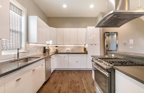 Mid-City Condominio | New 4BR Townhouse in Bienville Villas