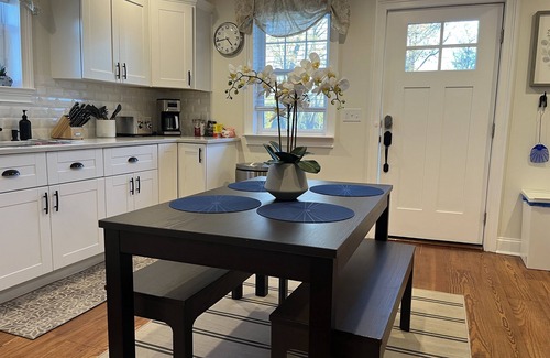 Goshen Casa | New 5 Bedrm/3bath + Swim Spa & Huge Outdoor Space