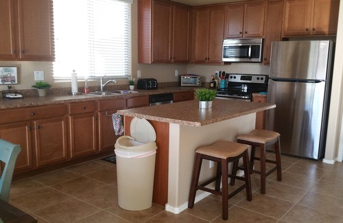 Phoenix Casa | NUEVO 5 habitaciones, 3 baños Glendale - Peoria Area