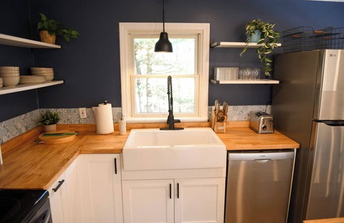 Westerly Casa | NEW! 5 STAR Coastal Farmhouse - 3BR in Westerly! Moments to Watch Hill