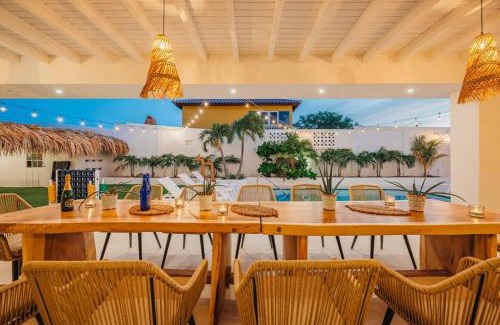 Pos Chiquito Villa | NEW 6 Bed 6 Bath Pool - Bocobay Mangel Beach House