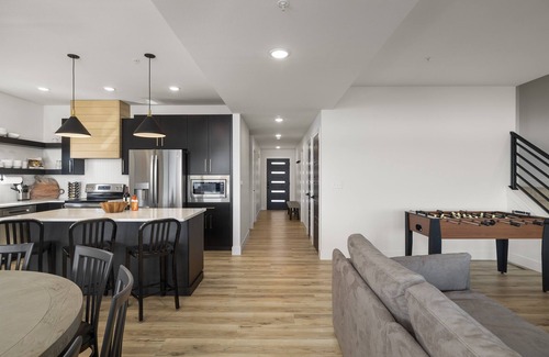 Branson Casa | New 7 bdrm home (sleeps 28) w/ lake views, hot tub, & outdoor dining!