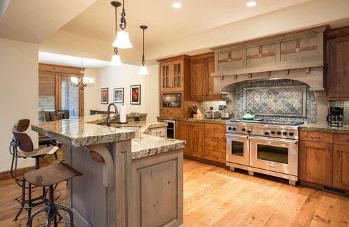 Salt Lake Mountain Resorts Apartamento | NEW! 9201 - Silver Aspen - Five Bedroom + Loft Luxury Townhome