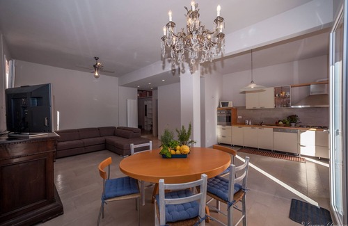 Chiavari Apartamento | NUEVO! UNA TERRAZA con vista al mar, frente a PORTOFINO, a 30 minutos del CINQUE TERRE