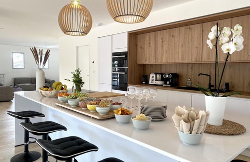 Seignosse Villa | New ad /New contemporary villa with 12x 3 pool Foret view
