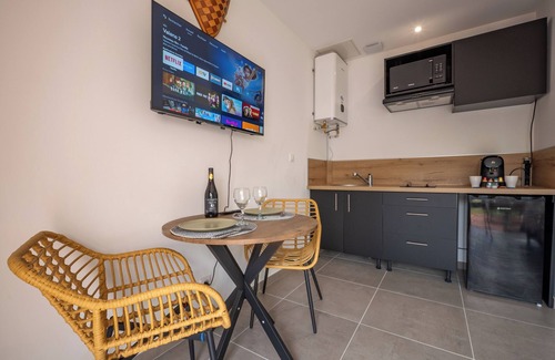 Le Poujol-sur-Orb Apartamento | New air-conditioned apartment with terrace, near spa & greenway
