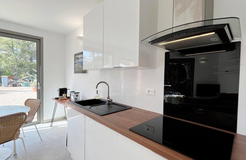 Saint-Raphael Apartamento | Piso nuevo con aire acondicionado en casa + jardín tranquilo a 500m del mar.